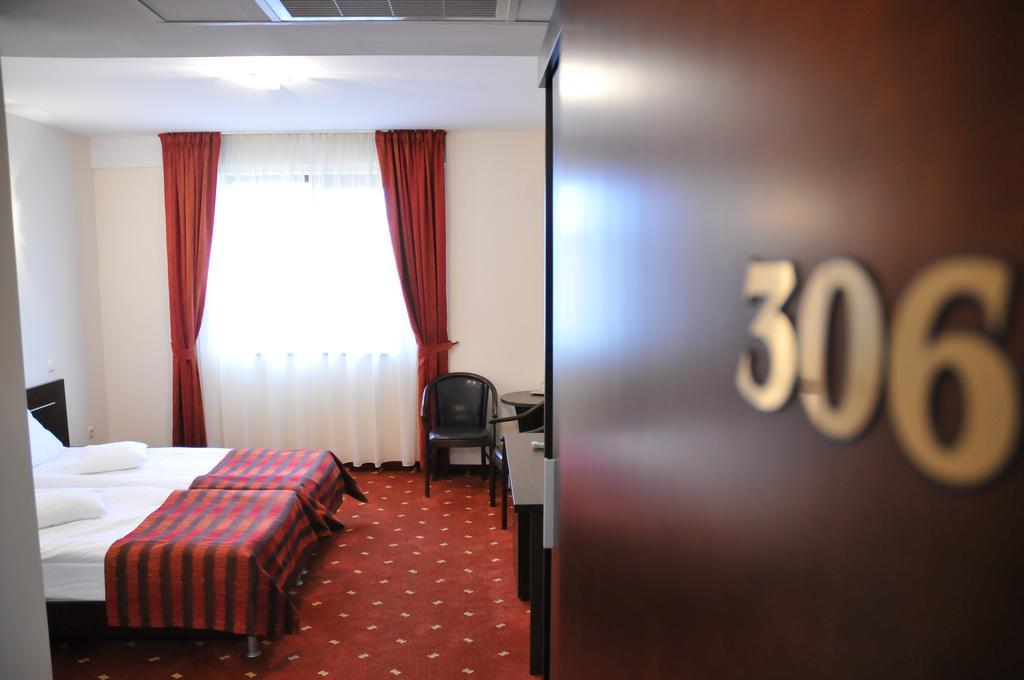 Hotel Roberts 시비우 외부 사진